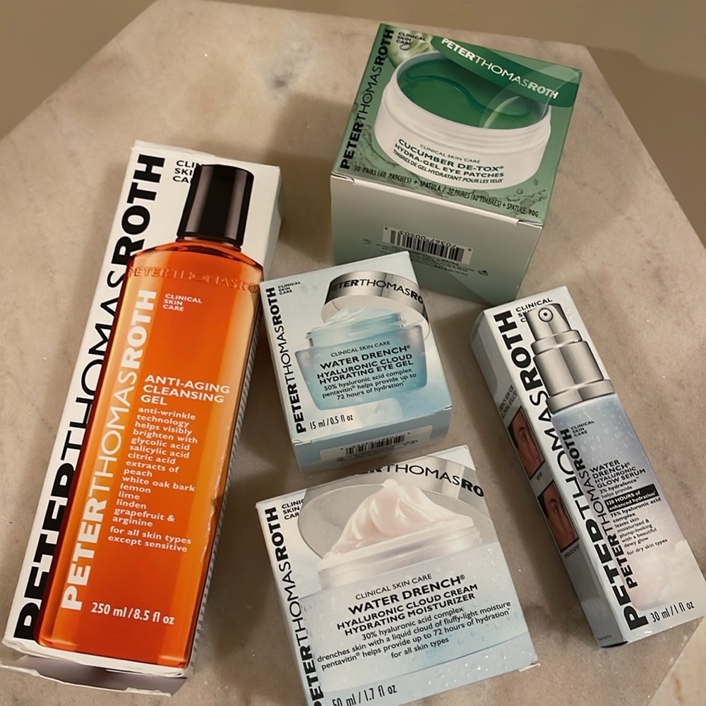 Peter Thomas Roth Clinic full facial skin care set - Picture 3 of 14